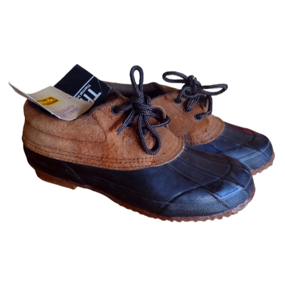 Shoes - Duck Boots Size 9 Women's Low Cut Waterproof Shoes Rain Boots As Pictured